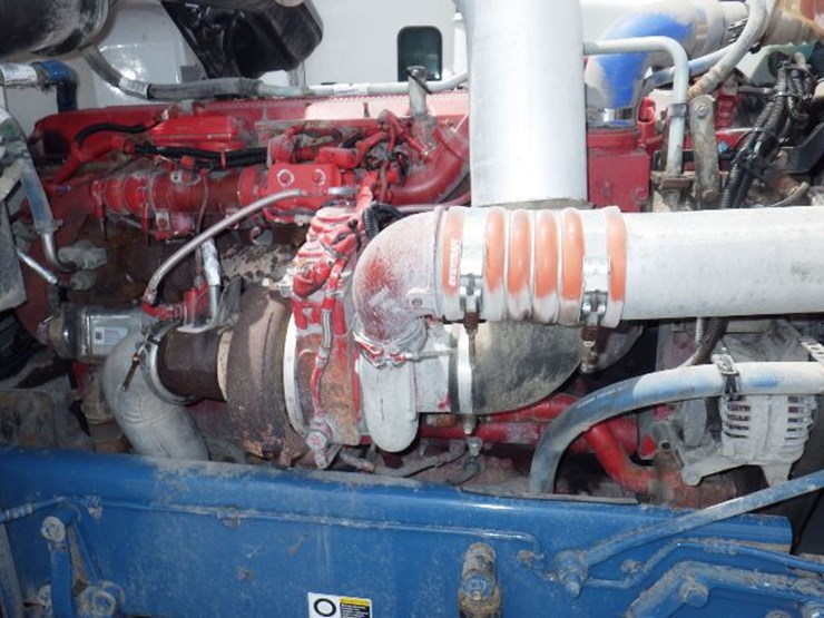 2012-peterbilt-367-image-27