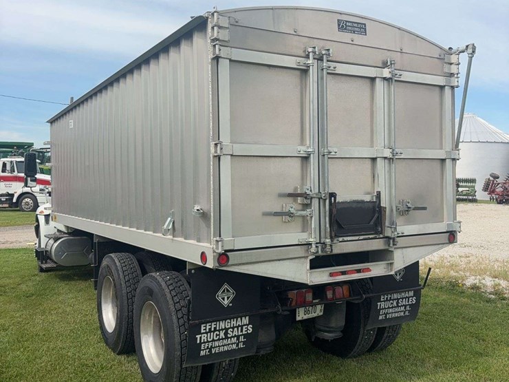 2003-international-durastar-4400-image-11
