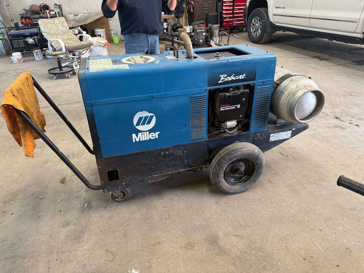 bobcat-225-image-1