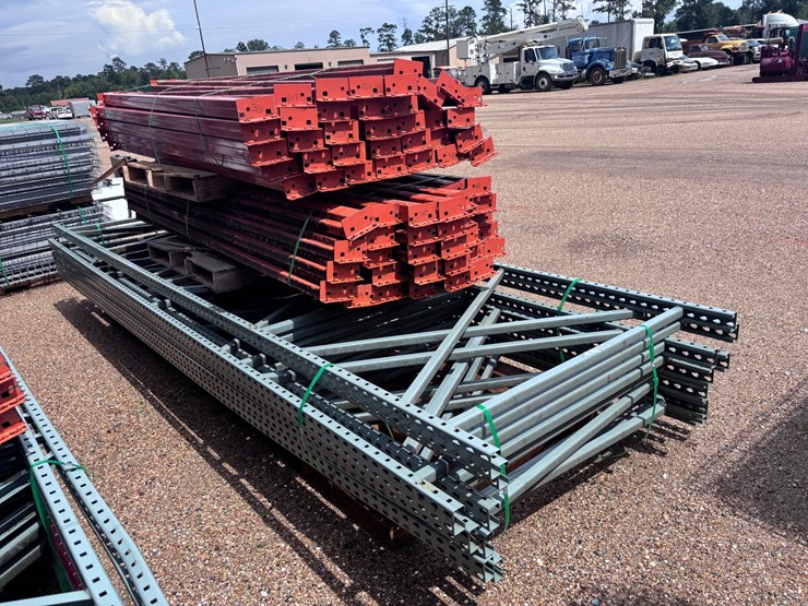 #1690-•-pallet-of-racking-image-2