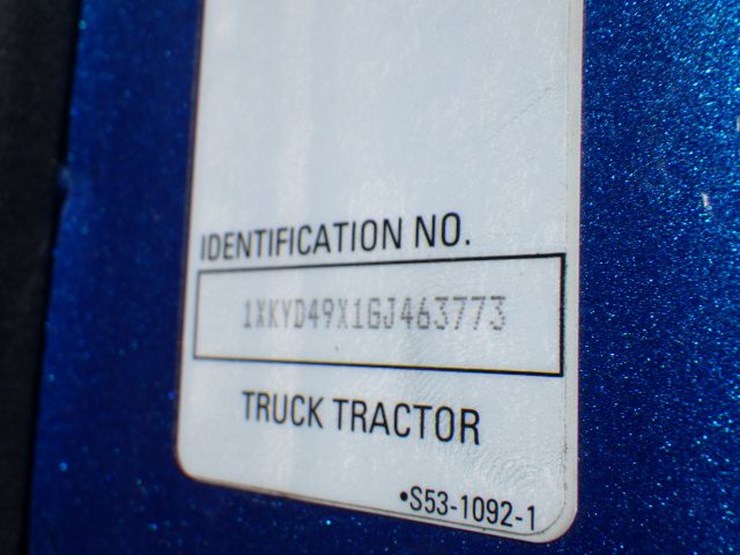 2016-kenworth-t680-image-24