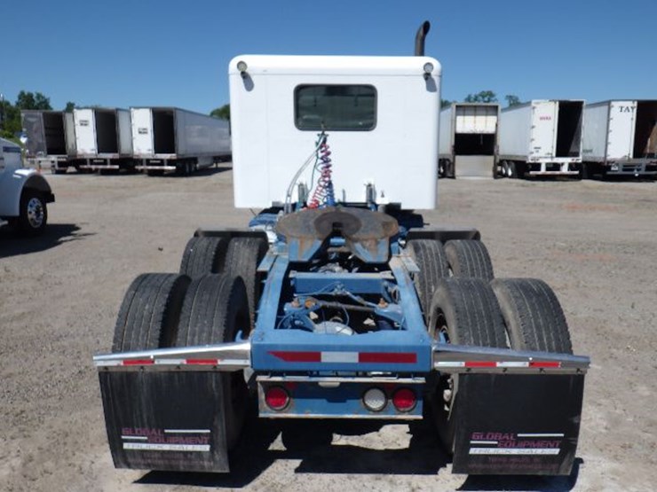 2013-peterbilt-367-image-10