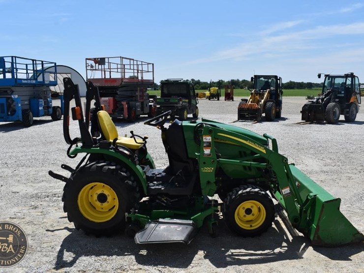 2007-john-deere-2320-image-13
