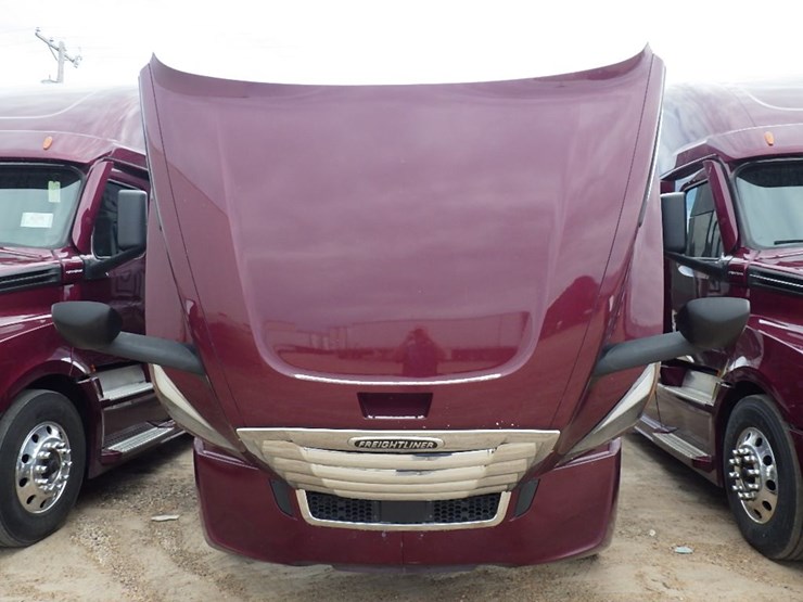 2021-freightliner-cascadia-126-image-27