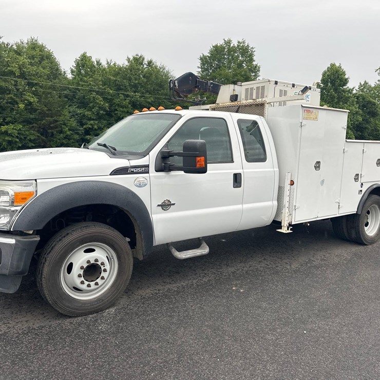 2016 FORD F550 XL