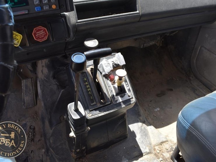 1999-gmc-topkick-c7500-image-42