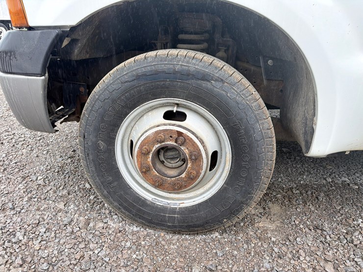 2006-ford-f350-image-9