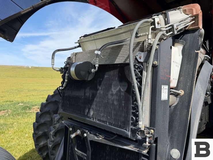 2013-case-ih-magnum-290-image-60