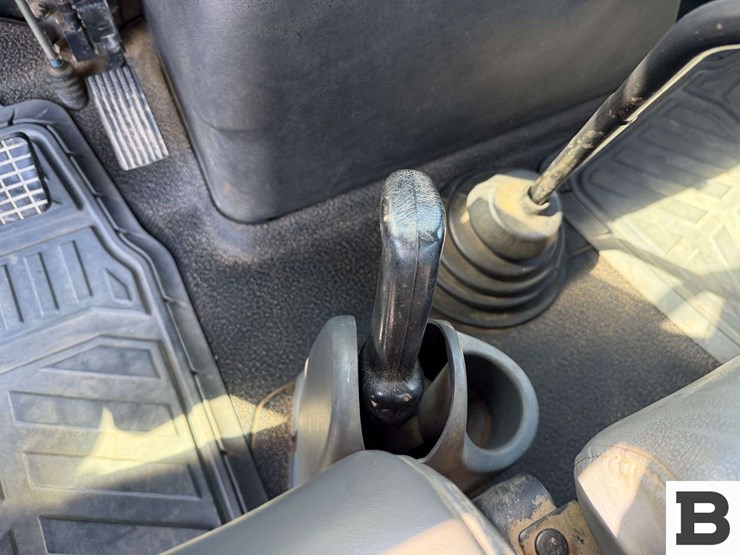 2006-international-durastar-4200-image-54