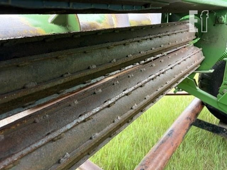 john-deere-2420-image-15