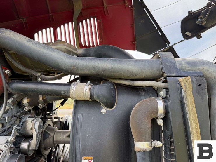 2014-case-ih-magnum-200-cvt-image-69