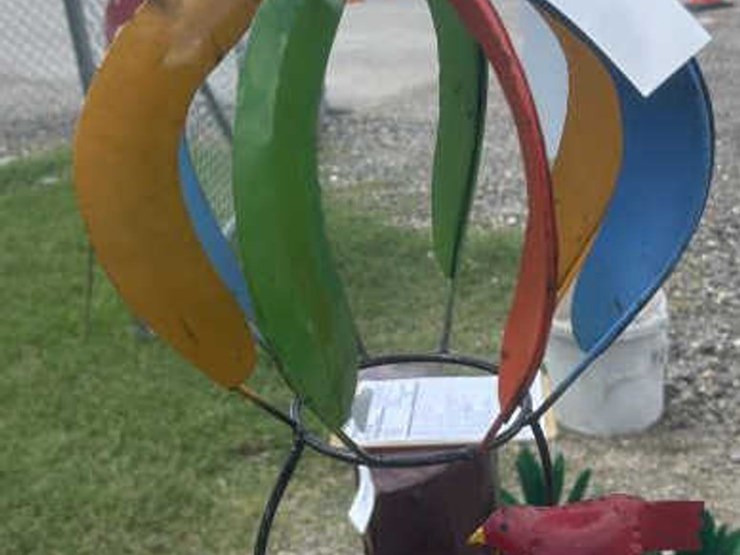 #283-•-metal-art---hanging-air-ballon-w/-cardinal-image-1