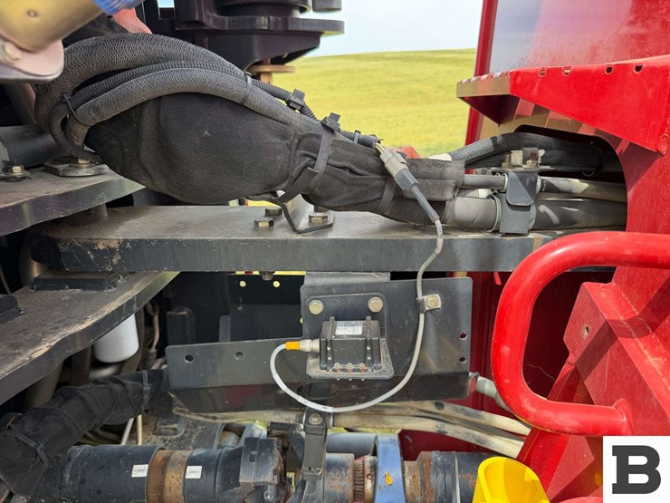 2015-case-ih-steiger-420-rowtrac-image-40