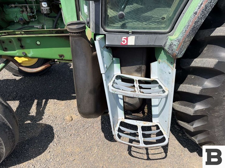 1997-john-deere-6400-image-18