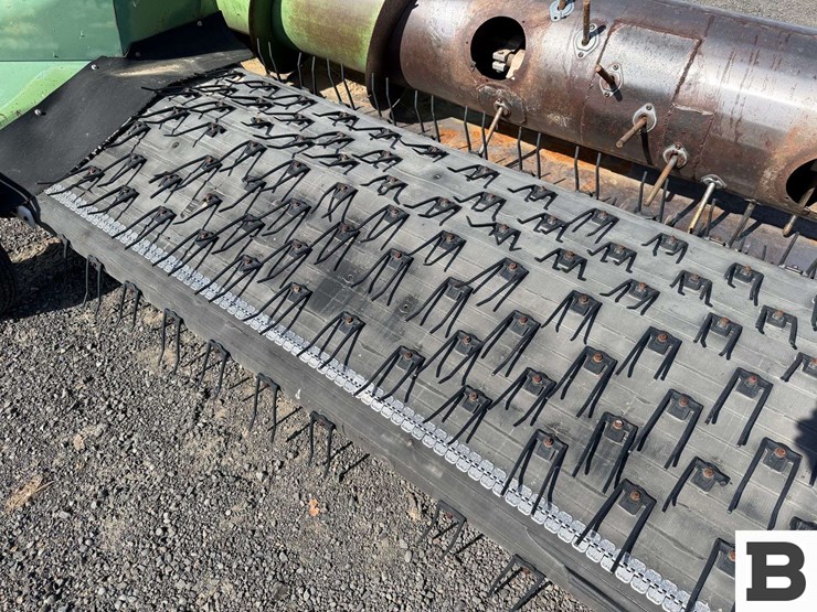 john-deere-212-image-11