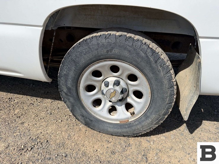 2005-chevrolet-silverado-1500-image-13