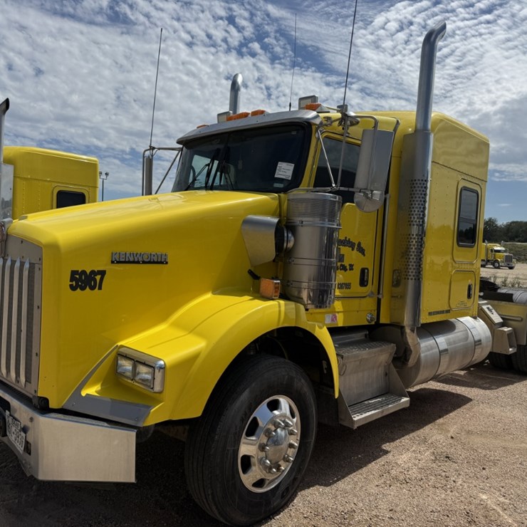 2016 KENWORTH T800