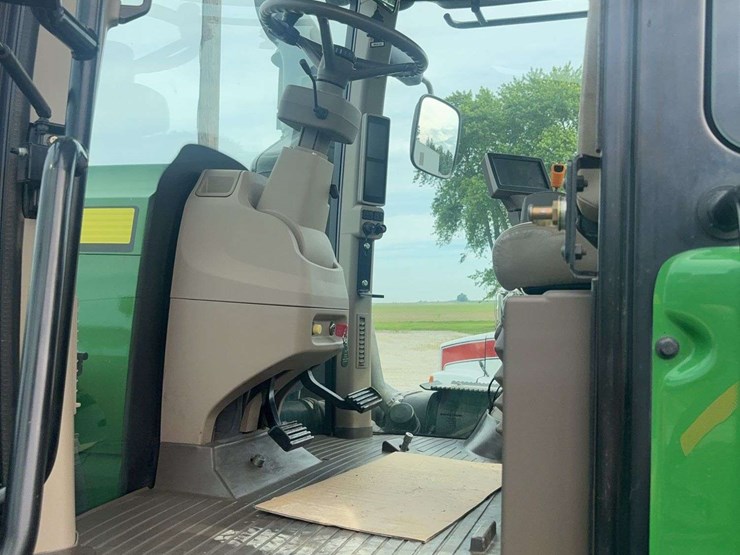2013-john-deere-9510r-image-39