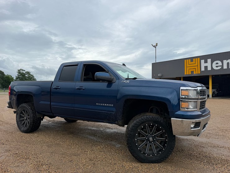 #30654-•-2015-chevrolet-silverado-z71-image-2