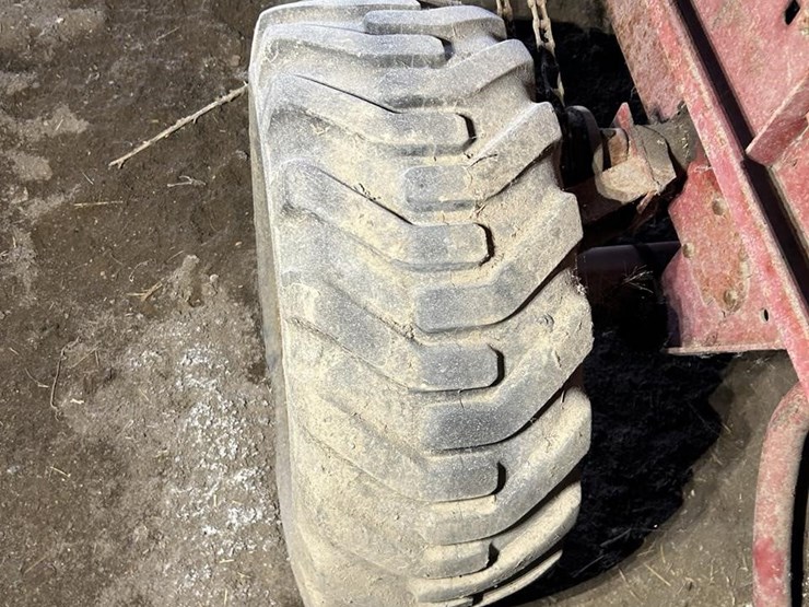 new-holland-273-image-13