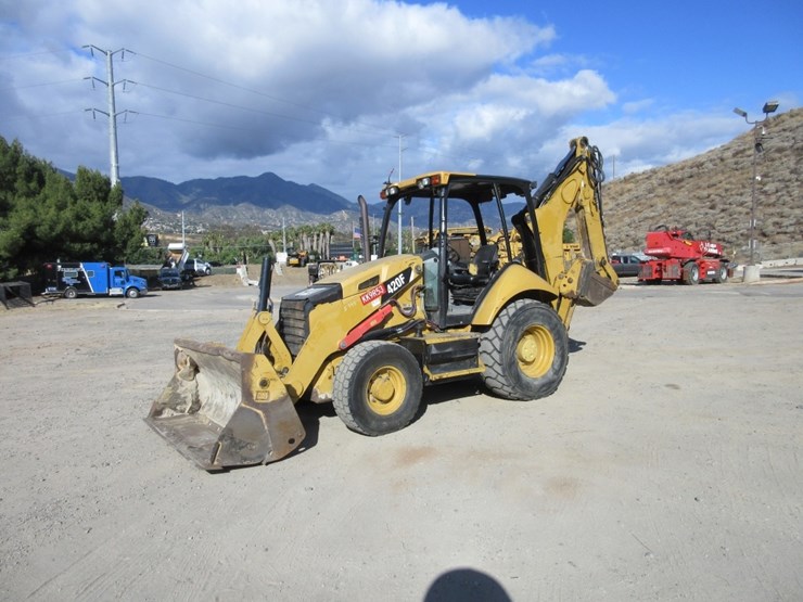 2013-caterpillar-420f-image-1