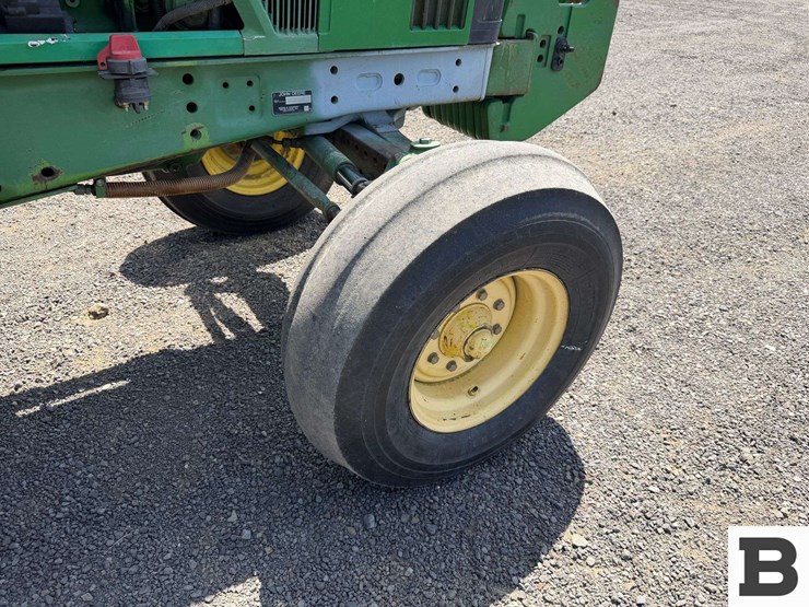 1997-john-deere-6400-image-35