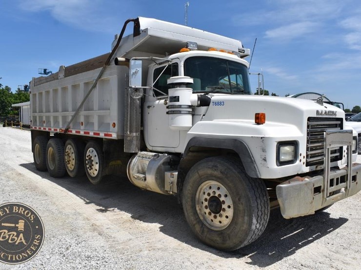 1996-mack-rd688s-image-15
