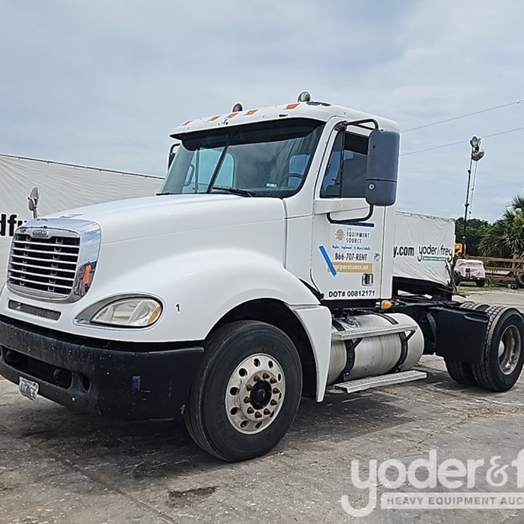 2007 FREIGHTLINER COLUMBIA 120