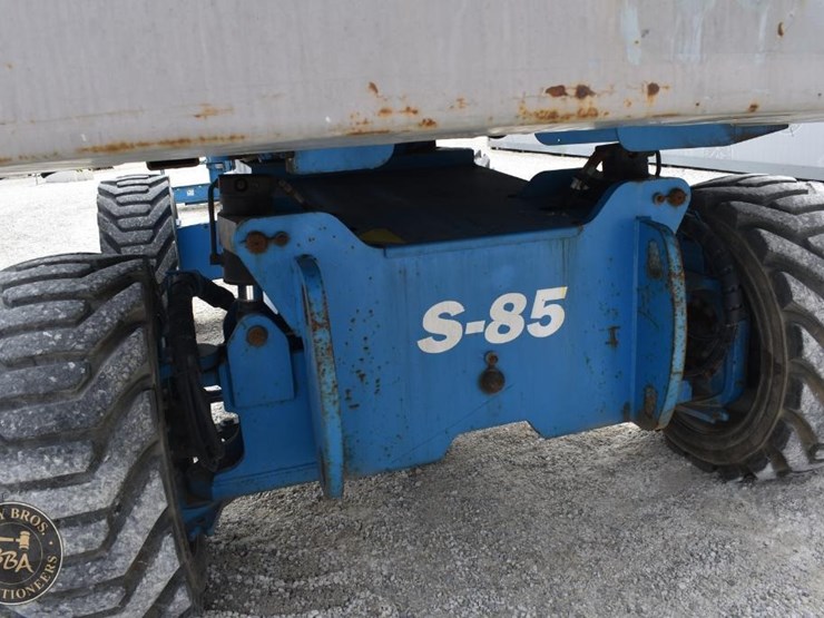 2013-genie-s85-image-22