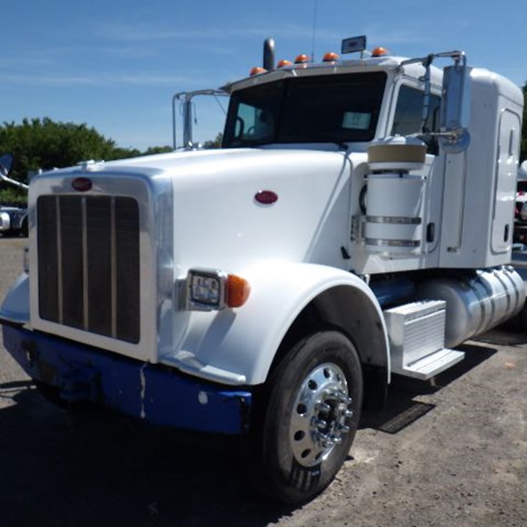 2013 PETERBILT 367