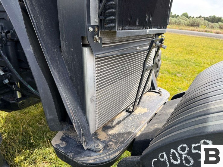 2014-case-ih-magnum-260-cvt-image-71