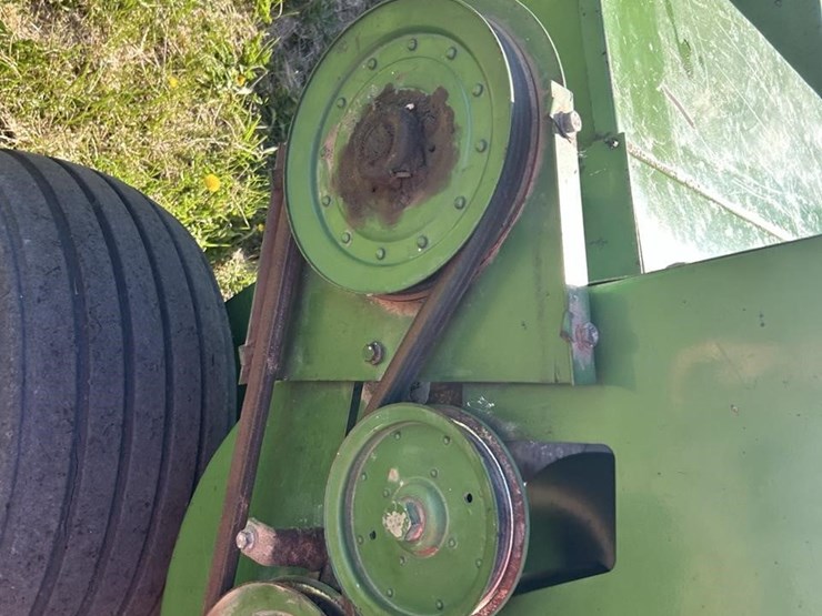 john-deere-336-image-28