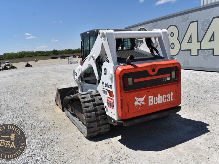 2020-bobcat-t650-image-52