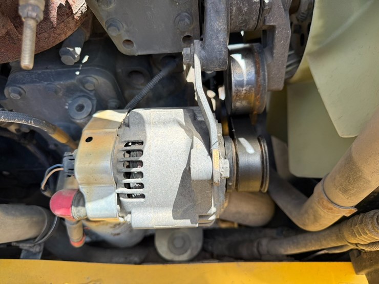 2009-new-holland-b95b-image-47