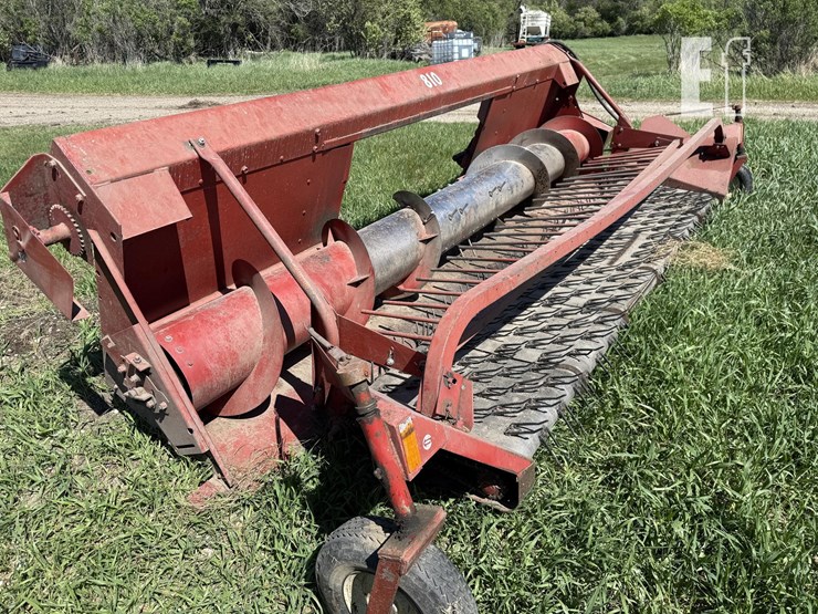case-ih-810-image-1