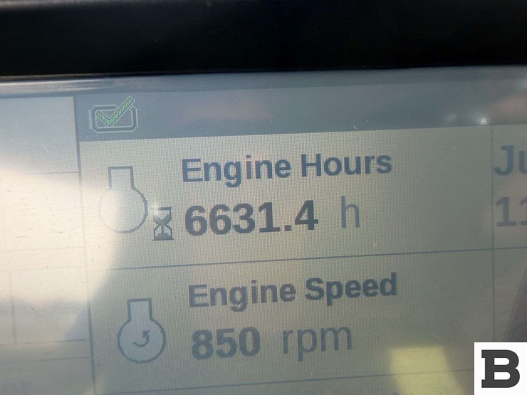 2015-case-ih-steiger-420-rowtrac-image-96