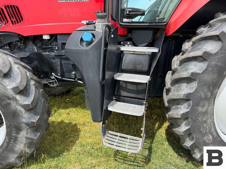 2014-case-ih-magnum-200-cvt-image-31