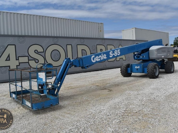 2013-genie-s85-image-3