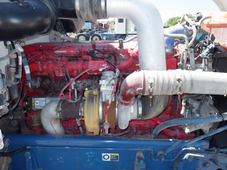 2012-peterbilt-367-image-26