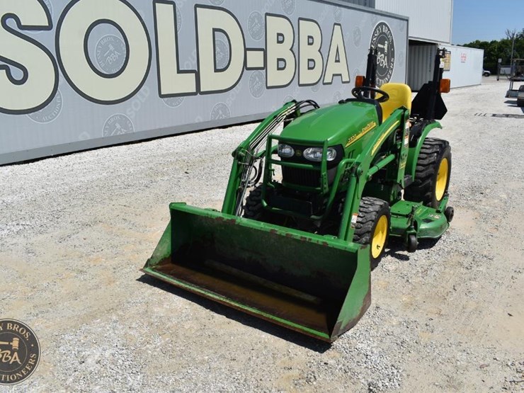 2007-john-deere-2320-image-3