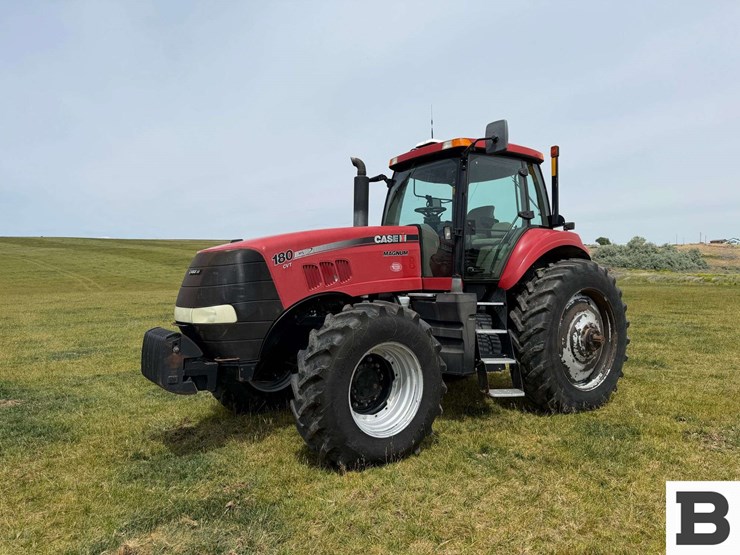 2010-case-ih-magnum-180-image-2