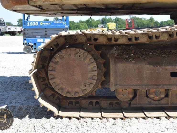 2005-caterpillar-320cl-image-44