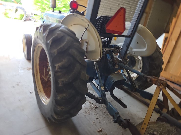 ford-4630-tractor-image-16
