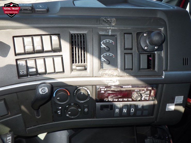 2021-volvo-vnr640-image-18