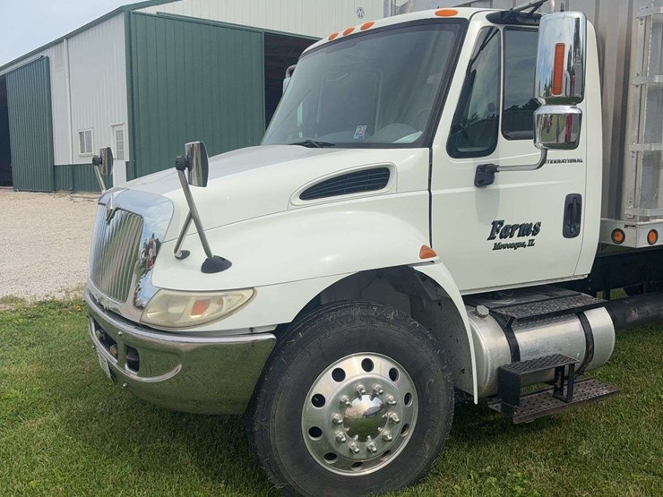 2003-international-durastar-4400-image-5