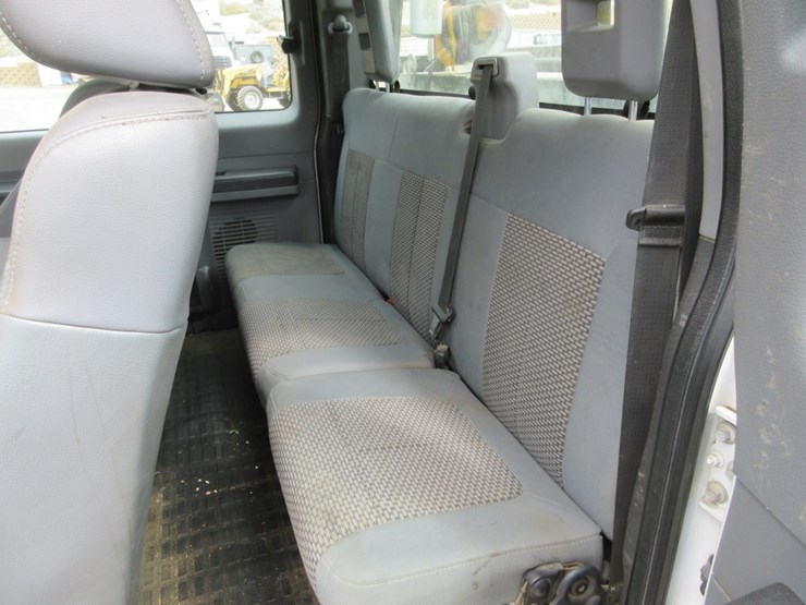 2014-ford-f250-xl-image-8
