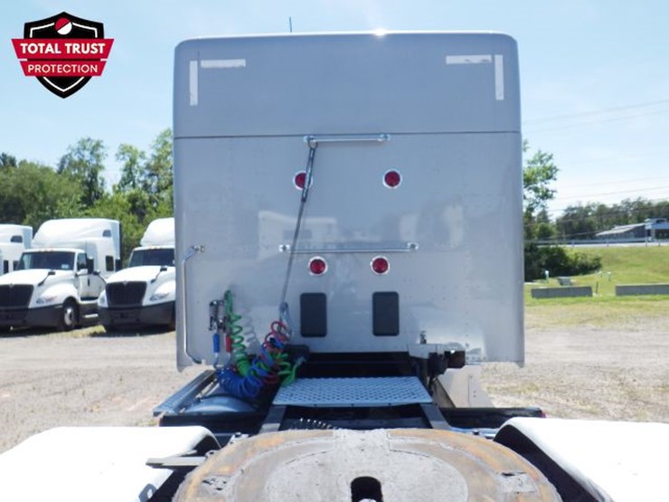 2019-kenworth-t880-image-11