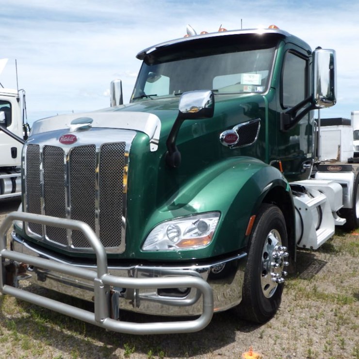 2020 PETERBILT 579