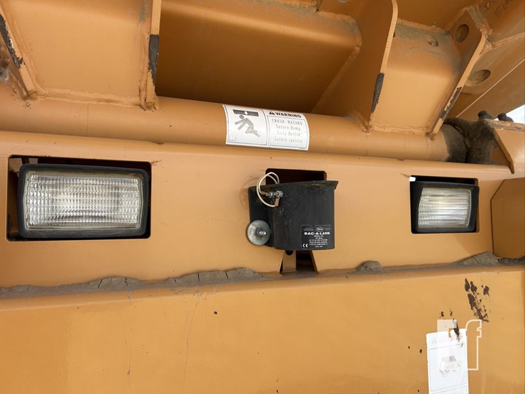 case-335b-image-26