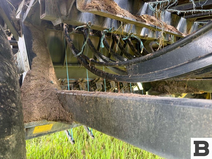 new-holland-bb9080-image-15